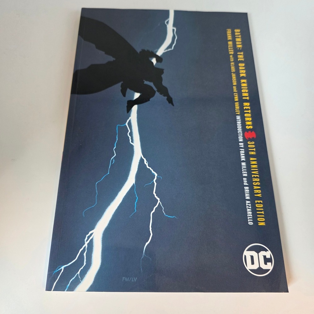 Batman The Dark Knight Returns 30th Anniversary Edition Frank Miller DC Comics